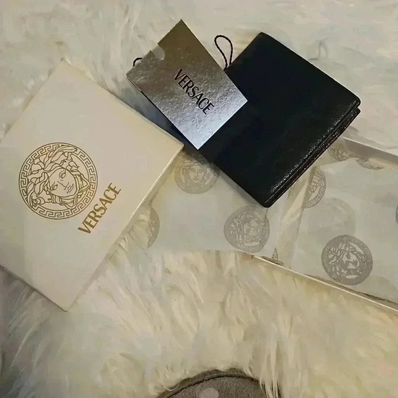 Versace Wallet​ - Picture 3 of 8